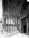 Dijon : Eglise Saint-Michel - Portail central de la façade ouest : Ebrasement gauche