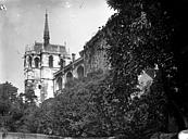 Amboise : Château - Chapelle Saint-Hubert et enceinte, prises en contrebas