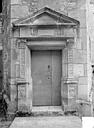 Marmagne : Abbaye de Fontenay - Logement abbatial : Petite porte