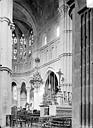Beaune : Eglise Notre-Dame - Vue intérieure du choeur, vers le sud-est