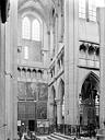 Semur-en-Auxois : Eglise Notre-Dame - Vue intérieure du transept nord