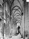 Semur-en-Auxois : Eglise Notre-Dame - Vue intérieure du bas-côté nord