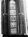 Semur-en-Auxois : Eglise Notre-Dame - Vitrail : Figure de saint évêque