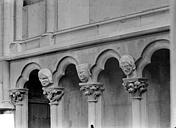 Semur-en-Auxois : Eglise Notre-Dame - Vue intérieure de la nef : Arcature du triforium