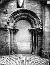 Dijon : Eglise Saint-Philibert (ancienne) - Portail de la façade sud (porte murée)