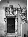 Evreux : Cathédrale Notre-Dame - Vue intérieure du transept nord : Porte d'escalier