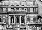 Paris 01 : Hôtel de la Chancellerie d'Orléans (ancien) ou hôtel de la Roche-Guyon (ancien) - Façade sur la rue de Valois