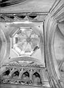 Caen : Eglise de Saint-Etienne-le-Vieux (ancienne) - Tour lanterne : Vue intérieure de la coupole (vue verticale)