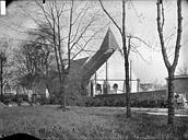 Paris 20 : Eglise Saint-Germain-de-Charonne - Clocher et cimetière