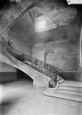 Caen : Abbaye aux Hommes (ancienne) - Départ de la rampe du grand escalier