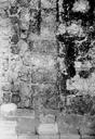 Saint-Germain-sur-Vienne : Eglise - Fragments carolingiens encastrés dans le mur nord