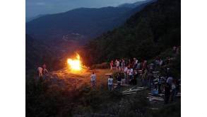Les fêtes du feu du solstice d'été dans les Pyrénées