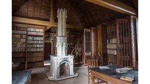L'intérieur XIXe siècle de la bibliothèque du chapitre de la cathédrale de Bayeux