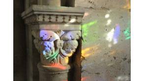Cathédrale Saint-Jean-Baptiste Lyon : Abside, chapiteau d’une lancette