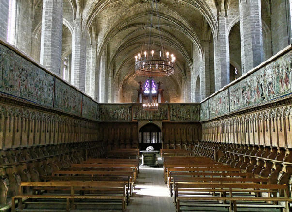 Chaise-Dieu tapisseries Photographie ancienne montrant les tapisseries dans l’église abbatiale (v1950)