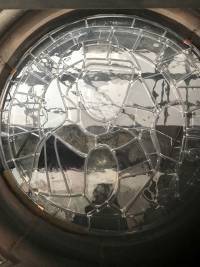 Cathédrale de Strasbourg - bras Sud du transept - doublage en verre blanc des vitraux des roses gothiques