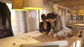 Pietro Seminelli, Maître d'art, créateur textile, art du pli et Kathy Vaubaillon