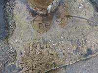 Bitte d’amarrage sur le port de Barfleur portant les signatures de soldats américains