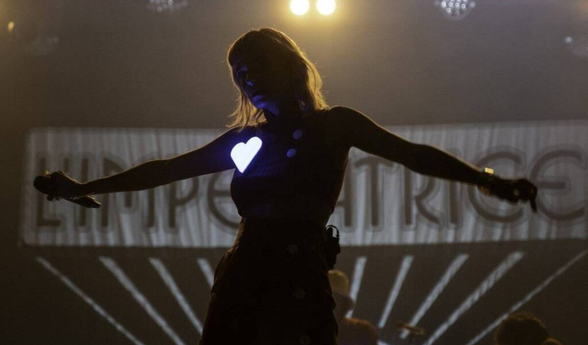 FESTIVAL-FETE-HUMA-L'IMPERATRICE-CLAIRE-SERIE-HANS-LUCAS-VIA-AFP.jpg