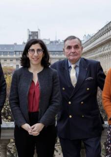 remise-rapport.jpg