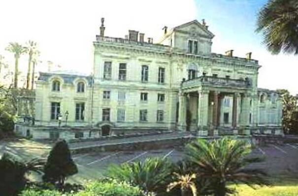 Médiathèque de Cannes, ex-villa Rothschild