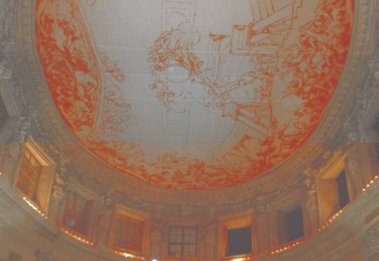 Le salon central avec le projet de projection numérique du dessin préparatoire à la fresque de Charles Le Brun