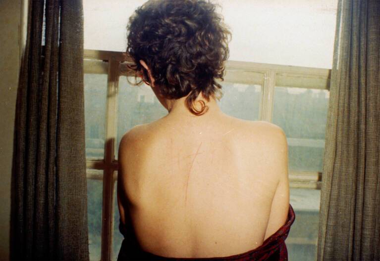 self-portrait-with-scratched-back-after-sex-london-1978-photo-courtesy-of-nan-goldin-copie.jpg