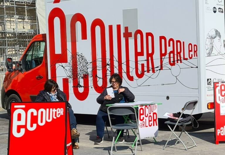 camion ecouter parler vignette.jpg