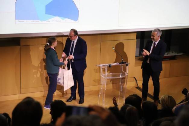 deux hommes un enfant remise prix patrimoines poésie