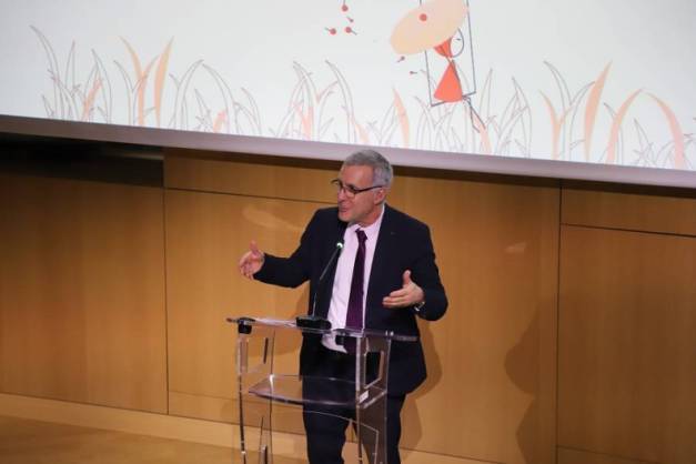 homme discours remise prix patrimoines poésie