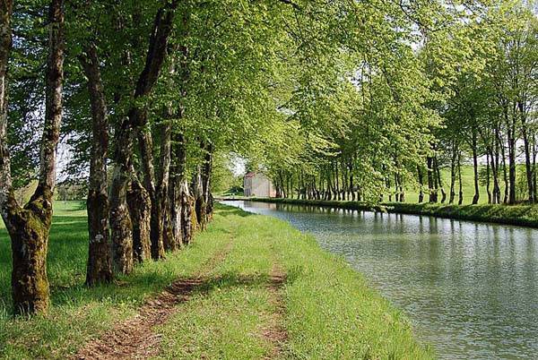 Pays de Langres - Canal entre Champagne et Bourgogne