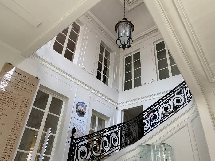 Reims, Hôtel Ponsardin, cage d'escalier intérieur