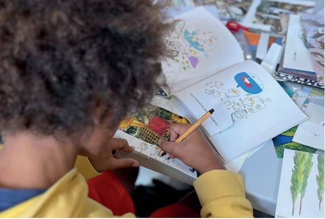 Carnets carrousel d'Antonia Neyrins