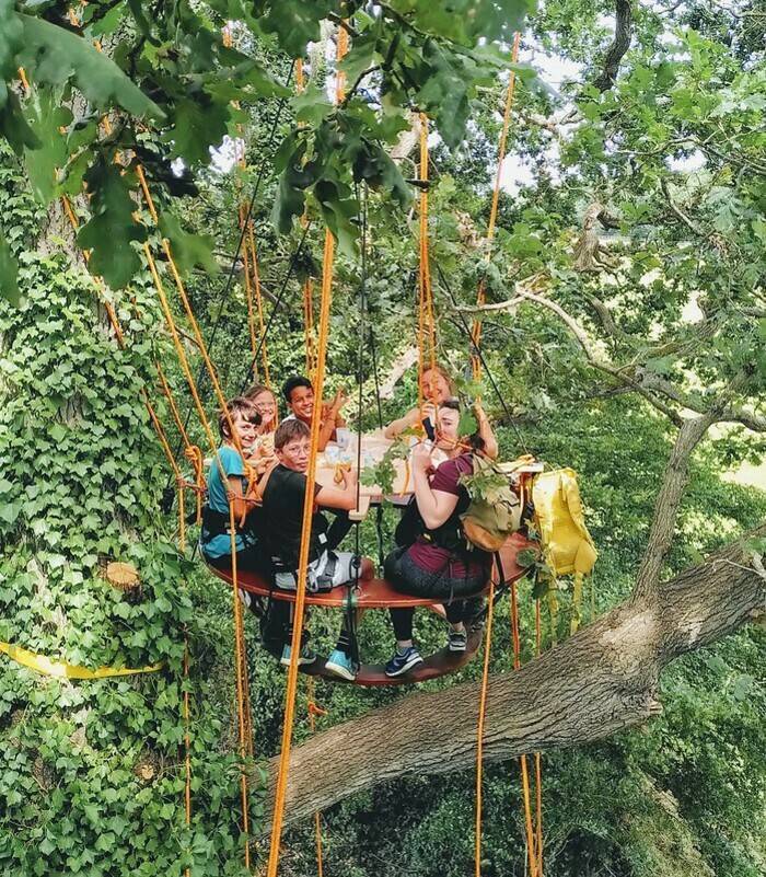 Siège-hamac dans un arbre
