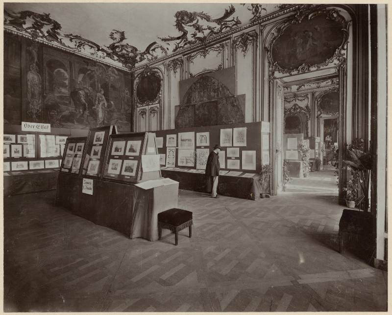 Exposition de 1905 au palais Rohan, salle consacrée au Haut-Rhin. ICO 482B039-494-01 - Denkmalarchiv