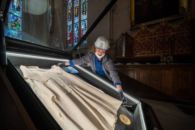 Les objets sacrés du trésor reviennent à Notre-Dame de Paris © DRAC Île-de-France - Nicolas Thouvenin
