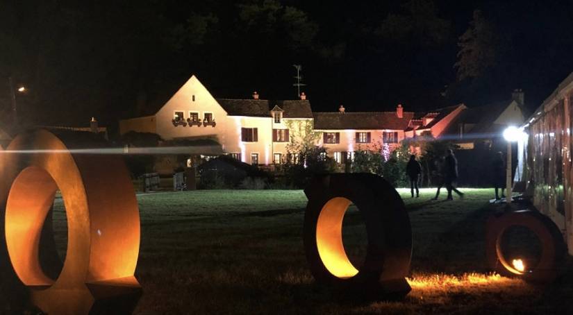 maison nuit lumière