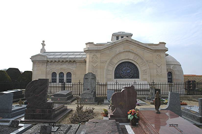 Mausolée de Bourgogne-Fresne (Marne)