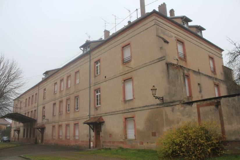 Vue de la façade ouest, de la Caserne royale de Lauterbourg