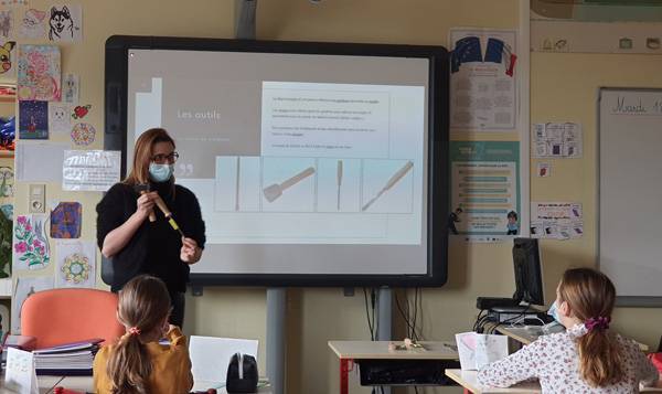 Intervention en classe le l'atelier de sculpture Enache : projet artistique globalisé "Je découvre mon patrimoine"