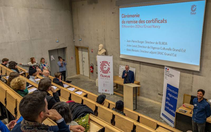 Cérémonie de remise des certificats à la 6e promotion Fluxus