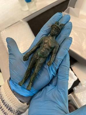 statuette-site.jpg
