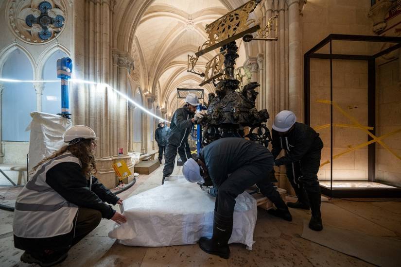 Les objets sacrés du trésor reviennent à Notre-Dame de Paris © DRAC Île-de-France - Nicolas Thouvenin