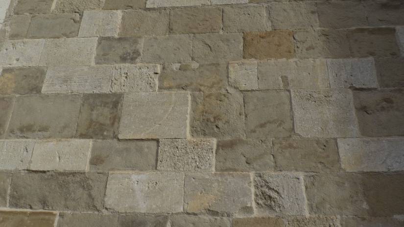 26-valence façade sud cathedrale détail pierres calcaire et molasse
