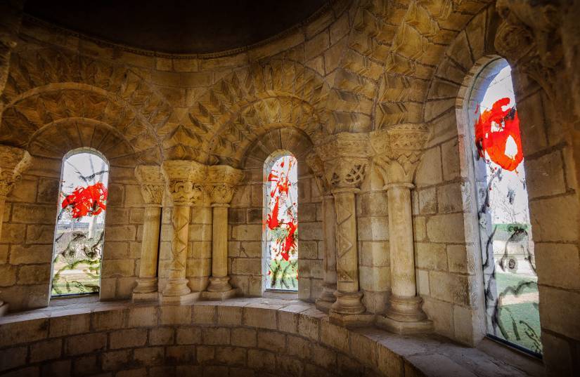 Zao wou ki, vitraux du prieuré St Cosme - demeure de Ronsard