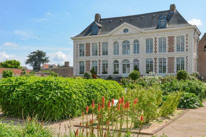 Villa Gabrielle Ville de Villeneuve d'Ascq.jpg