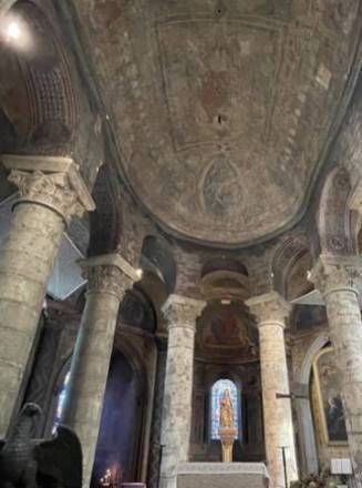 intérieur de Notre-Dame-La-Grande de Poitiers