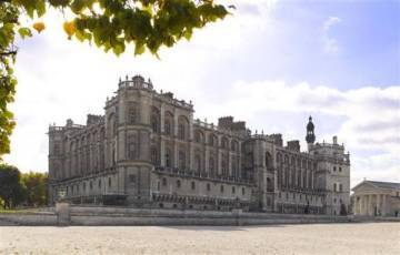 Musée d'Archéologie nationale : vue générale prise du domaine national. Photo (C) RMN-Grand Palais (musée d'Archéologie nationale) / Thierry Le Mage