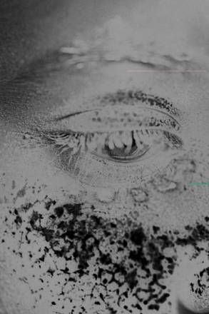 photo d'un oeil en noir et blanc