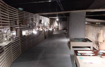 Exposition des vestiges de la basilique antique du musée de Borda